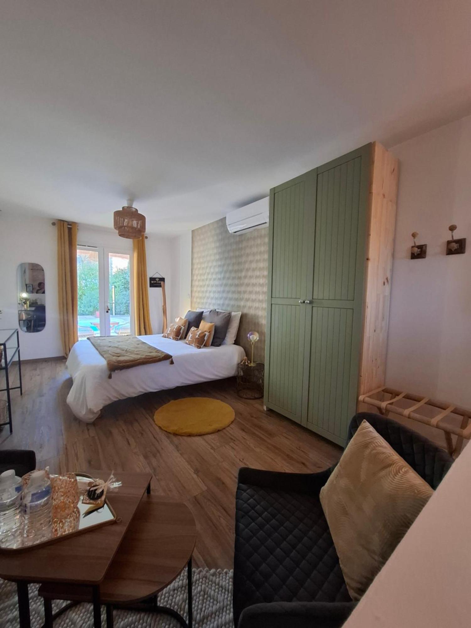 Le Mas Victoria - Chambres D'Hotes Avec Table D'Hotes-Parking Prive Ferme Καρκασόν Εξωτερικό φωτογραφία